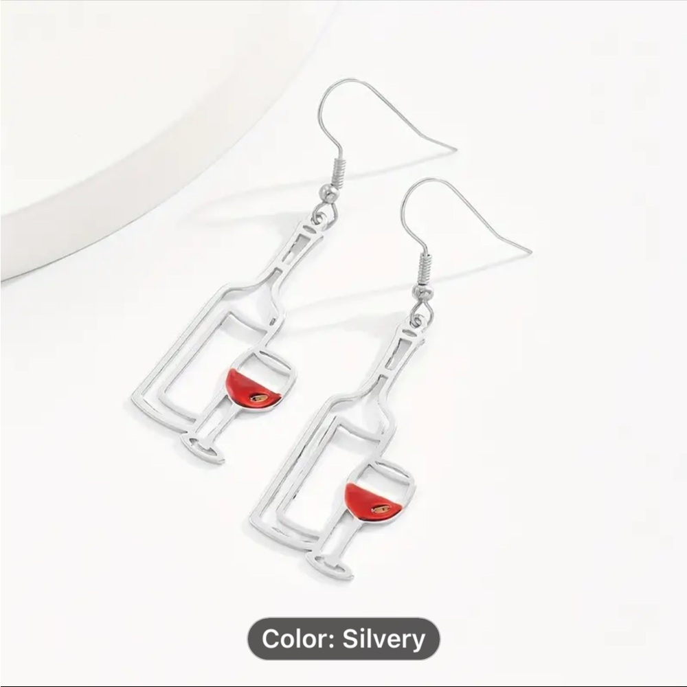Earrings, NWT, Silvertone, Drop Wine Bottle/Glass, So Cute, Lightweight
